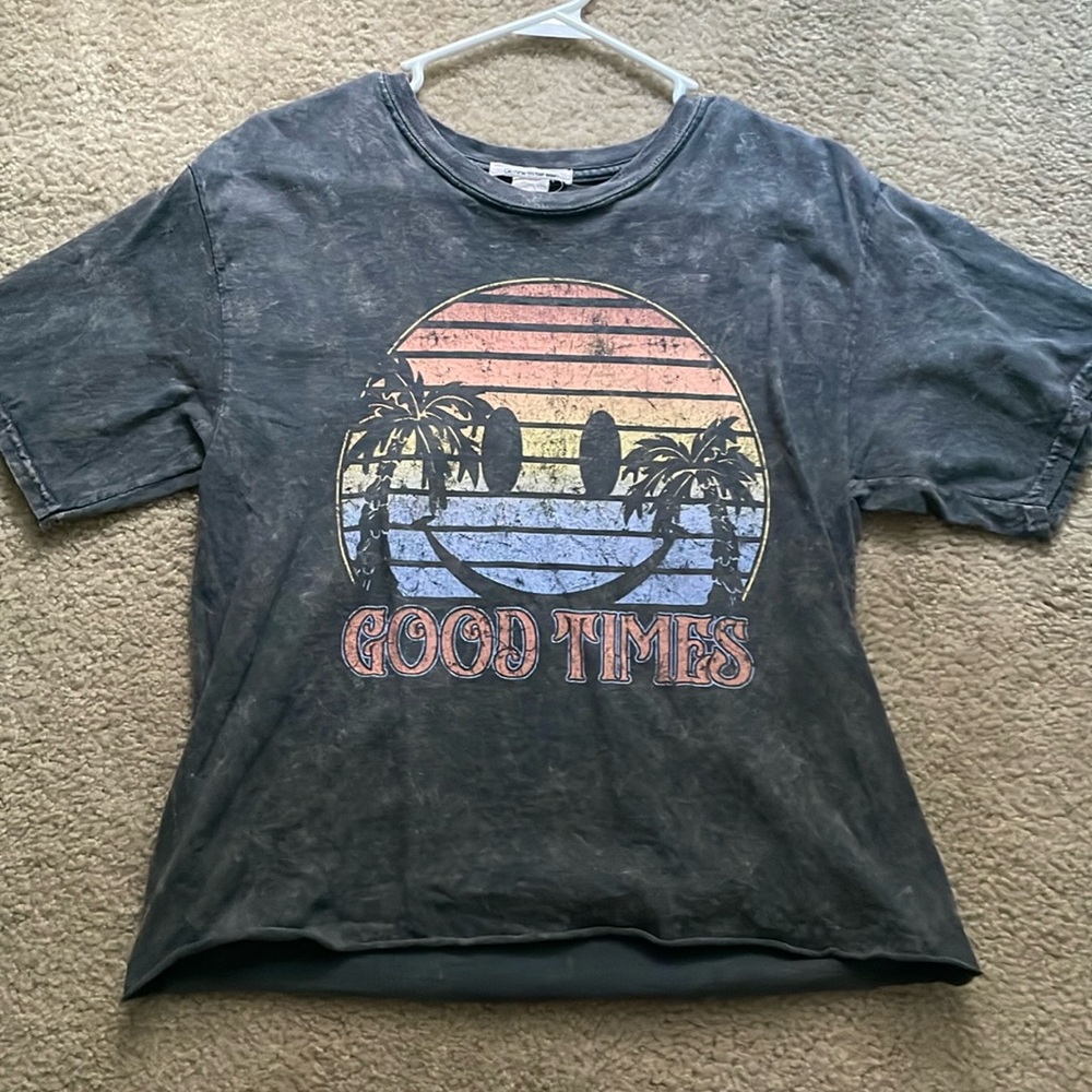 Paradise Smiley Cropped Tee